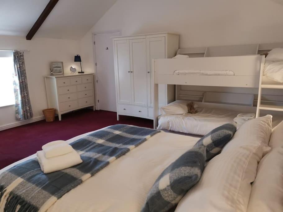 Skipton House Annex Тірск Екстер'єр фото