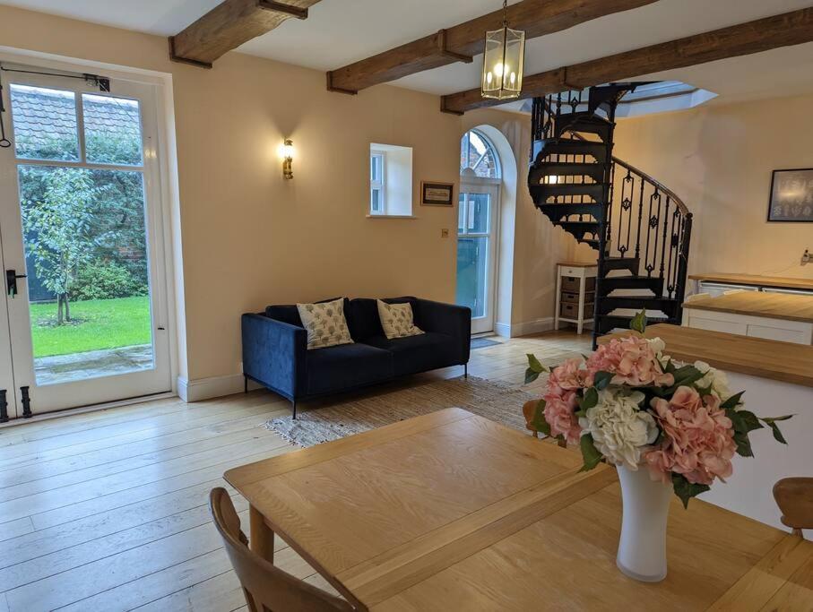 Skipton House Annex Тірск Екстер'єр фото